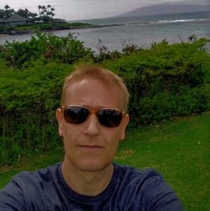 Meet your Posher, Casey